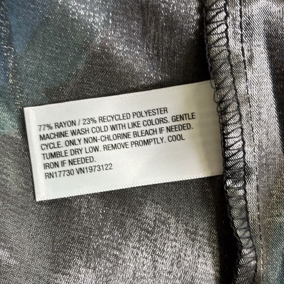 Ava & Viv Faux Wrap Dress Size 1X Jeweled Tones Long Sleeve NEW! - Picture 8 of 10